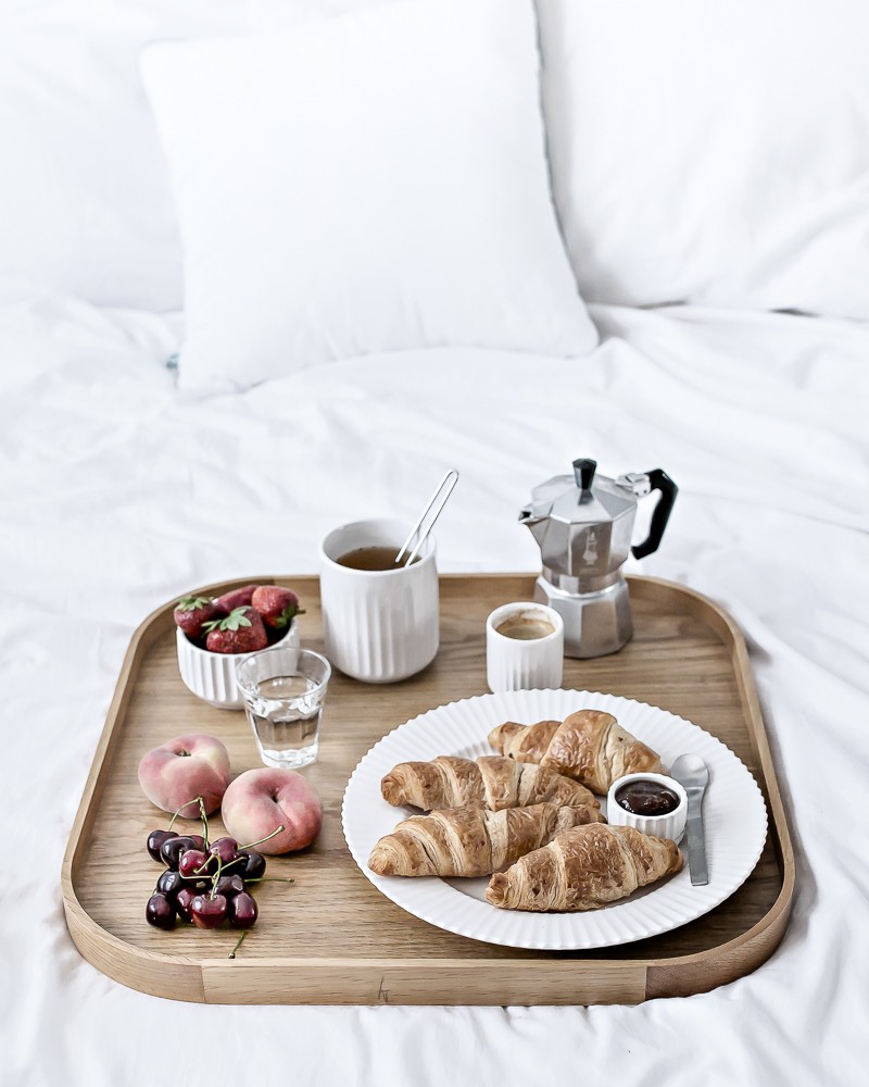 getting spoilt | weekend breakfast in bed | top scandinavian blog www.my-full-house.com