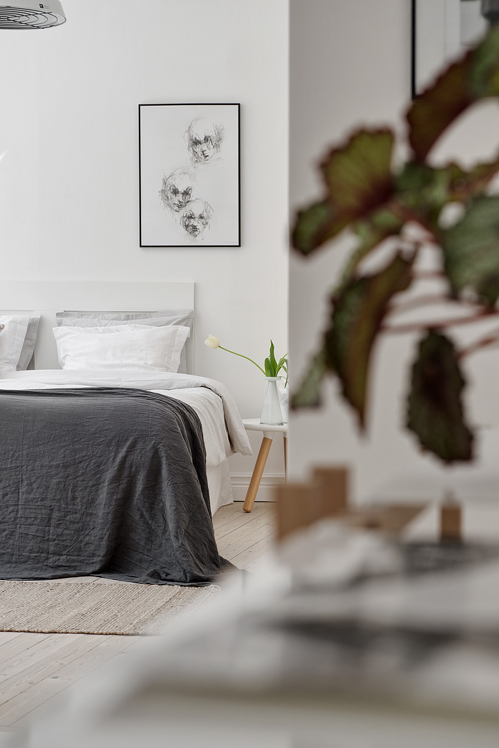 Simple and cosy Swedish apartment for 2 | www.my-ful-house.com | Scandinavian blog